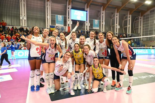 开云官网-意甲女排斯坎迪奇3比1皮内罗洛 朱婷首发斩获16分